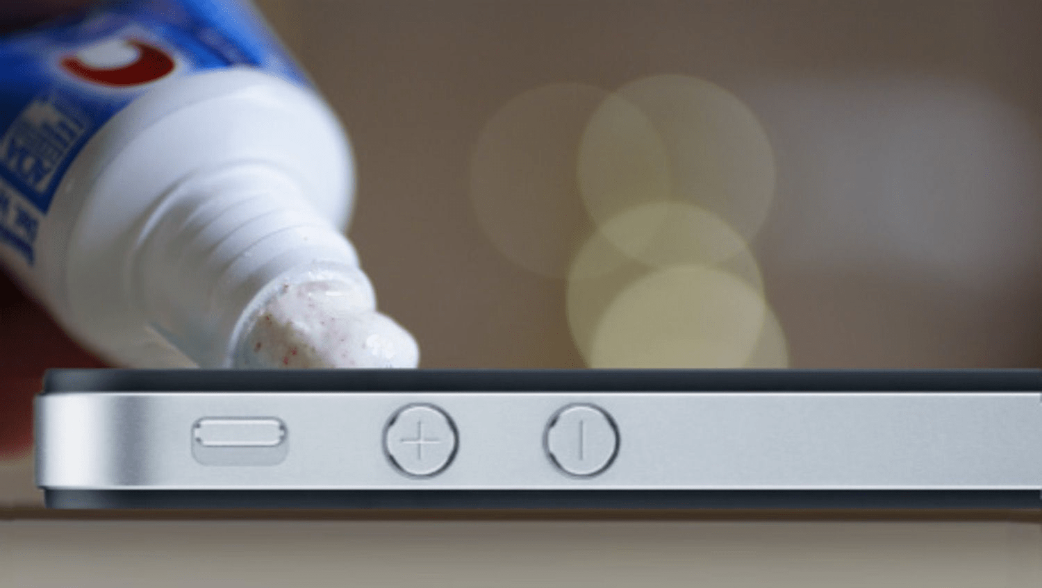 Hướng dẫn xóa vết xước trên màn hình iPhone X cực kỳ đơn giản tại nhà