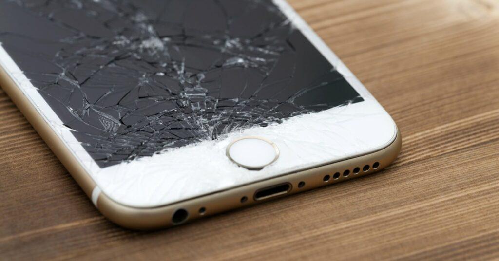 Bật mí cách khắc phục lỗi iPhone bị loạn cảm ứng khi sạc