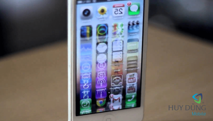 Man Hinh Iphone Bi Rung