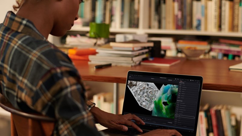 Thời lượng pin kéo dài hơn 22 tiếng sử dụng liên tục So sánh cấu hình Macbook Pro M2 Pro và M2 Max - đâu là lựa chọn tốt - Thegioididong.com