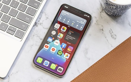 Phải xử lý như thế nào khi iPhone 12 bị treo máy? Khắc phục ngay!