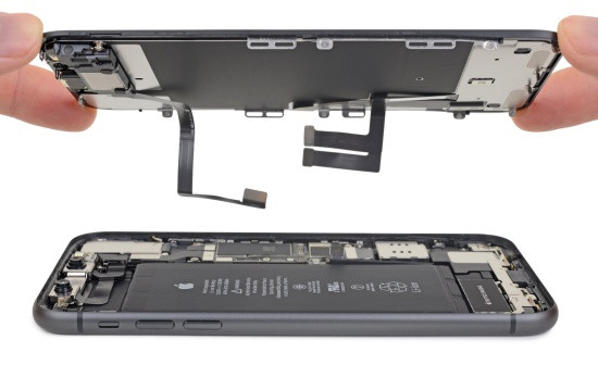 iPhone 11 bị liệt cảm ứng, nên làm gì để khắc phục