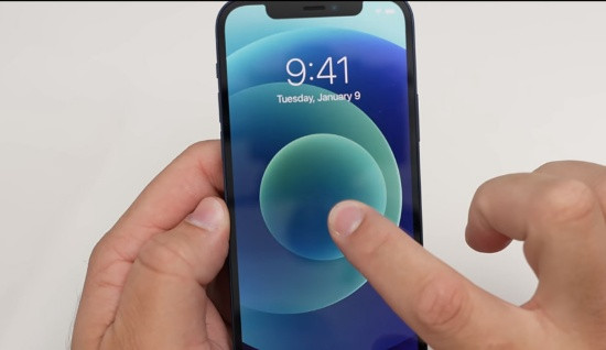 iPhone 12 bị liệt cảm ứng, giải pháp nào dành cho bạn?