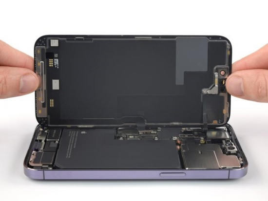 iPhone 14 Pro Max ” bị sọc màn hình và cách khắc phục