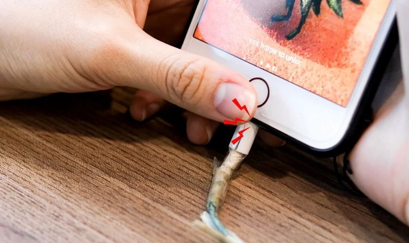iPhone bị nhiễm điện khi sạc nguyên nhân và cách khắc phục hiệu quả