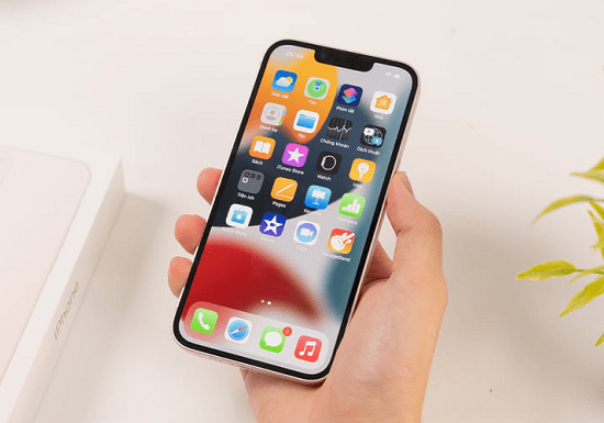 iPhone 13 hết pin sạc không lên do đâu, khắc phục thế nào cho hiệu quả