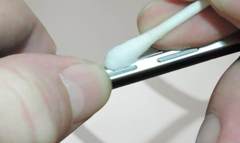 Sửa nút tăng giảm âm lượng iPhone không bấm được một cách hiệu quả