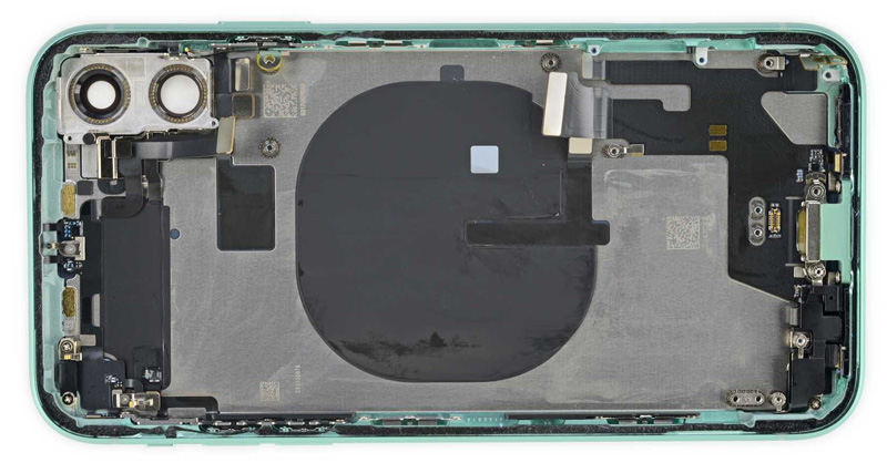 iPhone 11 bị sọc màn hình là do đâu? Cách khắc phục tình trạng này như thế nào?