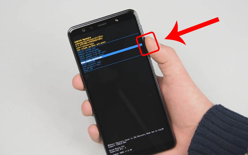 Samsung A51 không lên nguồn do đâu? Xử lý thế nào?