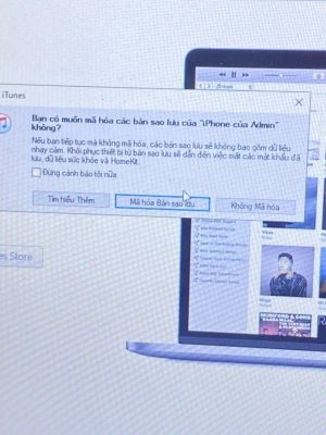 Thay ổ cứng ip xs trở lên lấy ổ cứng ra bên ngoài