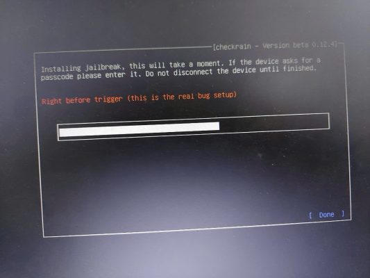 Thay ổ cứng ip xs trở lên lấy ổ cứng ra bên ngoài