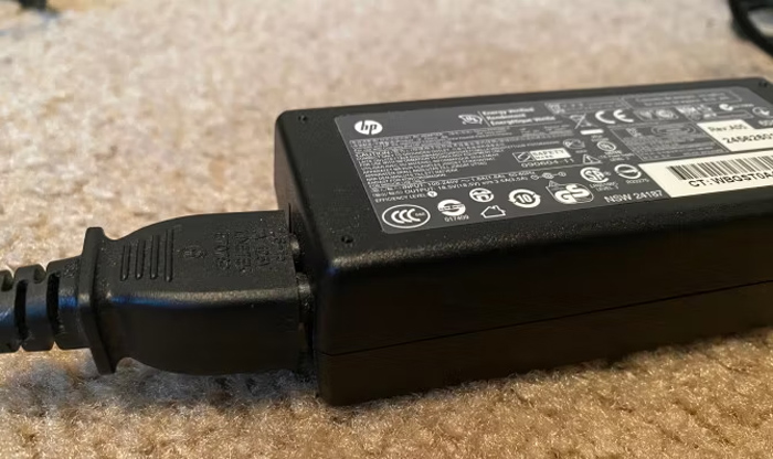 Cách khắc phục đơn giản khi laptop sạc không vào pin
