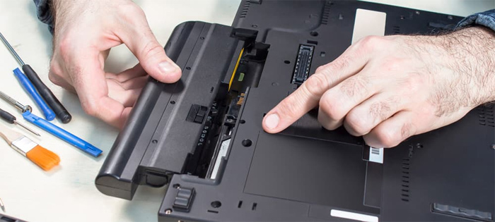 Cách khắc phục đơn giản khi laptop sạc không vào pin