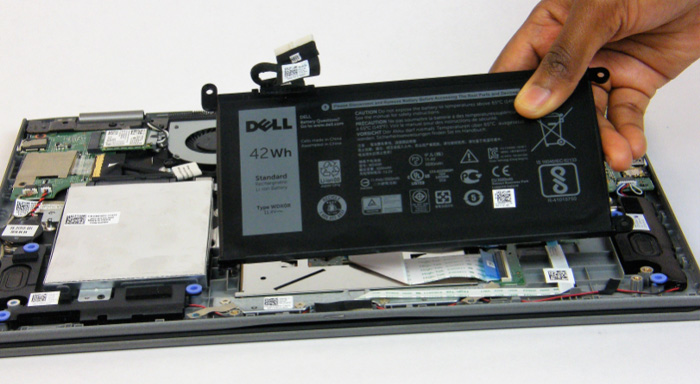 Cách khắc phục đơn giản khi laptop sạc không vào pin