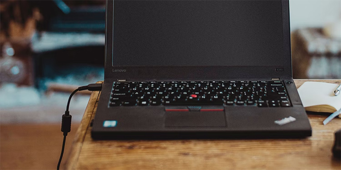 Cách khắc phục đơn giản khi laptop sạc không vào pin