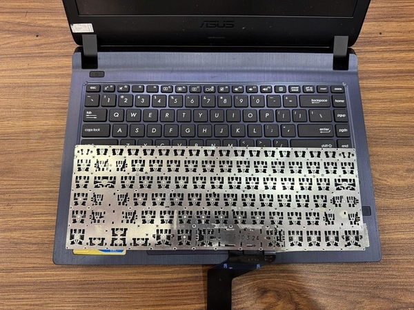 Thay Bàn Phím Laptop Asus P1440F