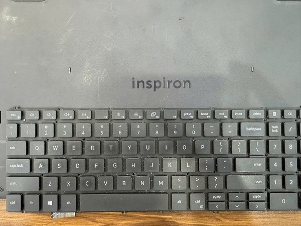 Thay Bàn Phím Laptop Dell Inspiron 3505