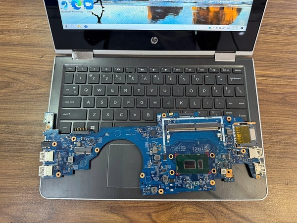Thay Mainboard Laptop HP Pavilion 11-ad104tu