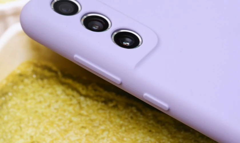 Màn hình Samsung S21 Fe bị sọc: Nguyên nhân và cách khắc phục