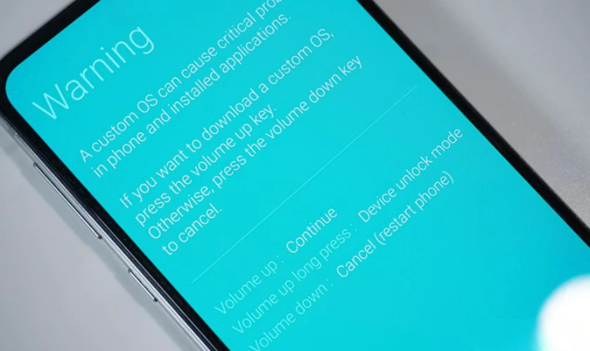 Màn hình Samsung S21 Fe bị sọc: Nguyên nhân và cách khắc phục
