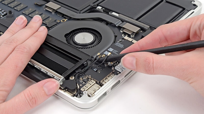 Tại sao quạt laptop kêu to? Cách khắc phục cực kỳ hiệu quả