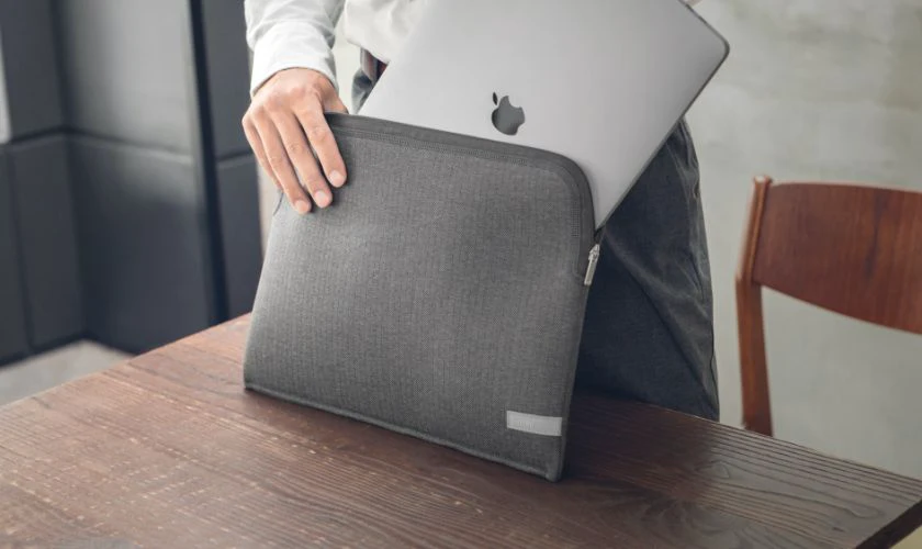 Nguyên nhân, cách khắc phục màn hình MacBook bị sọc