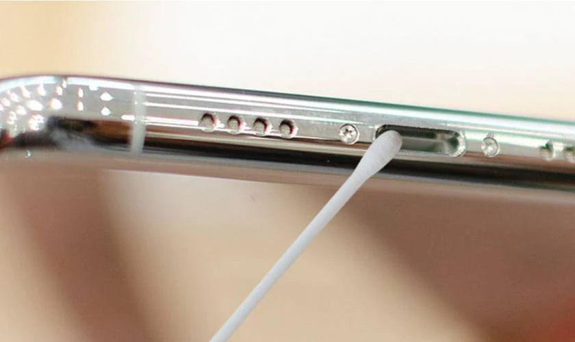 iPhone 15 sạc không vào pin: Nguyên nhân và cách khắc phục hiệu quả