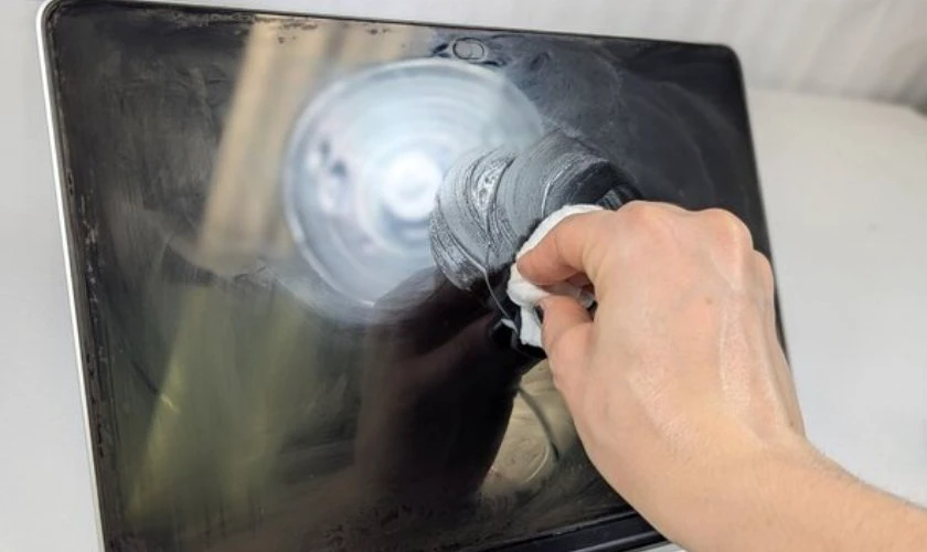 15 lỗi màn hình MacBook Pro 2017 và cách khắc phục